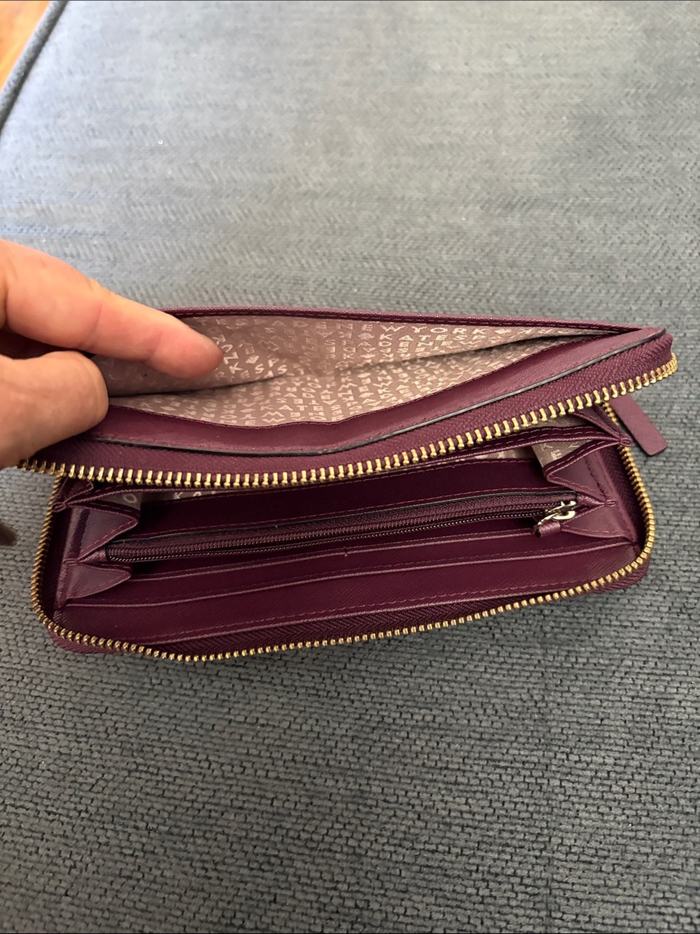 Kate Spade New York Zip Around Wallet | Plum Burgundy Saffiano Leather NWOT - Picture 5 of 10